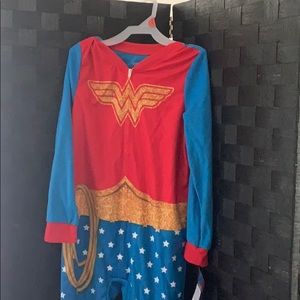 Wonder Woman one piece kids 4/5 fleece sleeper